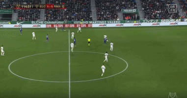 跟队记者：热刺确实对桑托斯左后卫索萨感兴趣